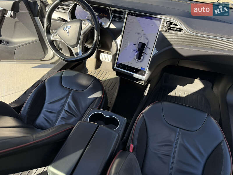 Лифтбек Tesla Model S 2013 в Луцке