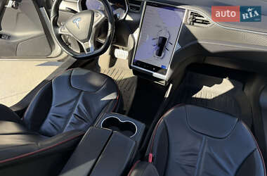 Лифтбек Tesla Model S 2013 в 