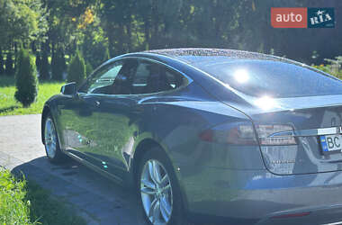 Tesla Model S 2014