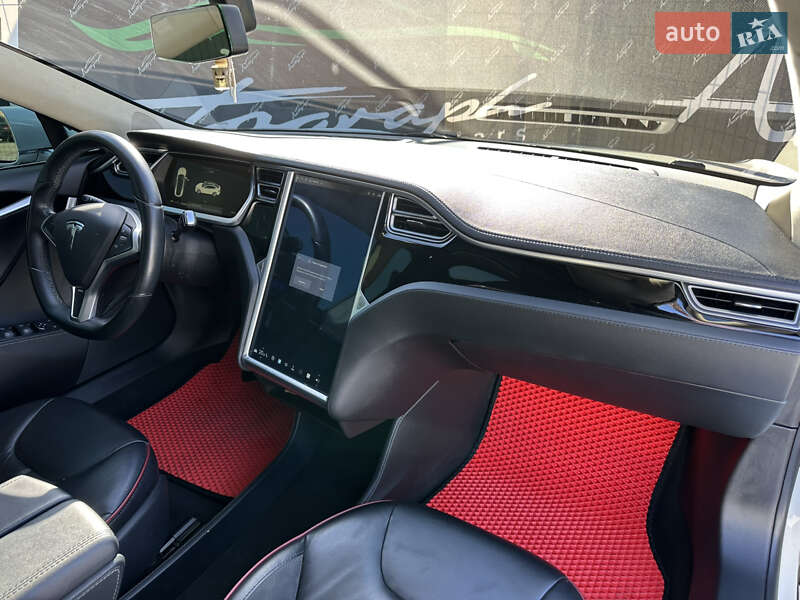 Лифтбек Tesla Model S 2013 в Киеве