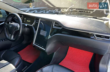 Ліфтбек Tesla Model S 2013 в 
