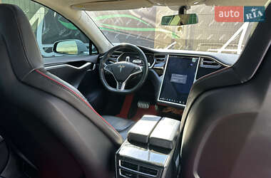 Ліфтбек Tesla Model S 2013 в 
