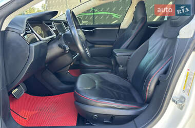 Ліфтбек Tesla Model S 2013 в 