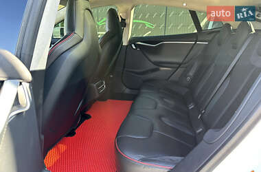 Ліфтбек Tesla Model S 2013 в 