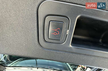 Ліфтбек Tesla Model S 2013 в 