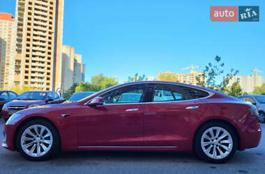 Ліфтбек Tesla Model S 2017 в 