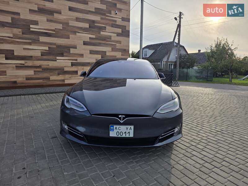 Лифтбек Tesla Model S 2016 в Владимире фото 3 Лифтбек Tesla Model S 2016 в Владимире