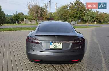 Ліфтбек Tesla Model S 2016 в 