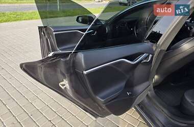Ліфтбек Tesla Model S 2016 в 