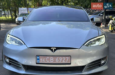 Лифтбек Tesla Model S 2017 в 