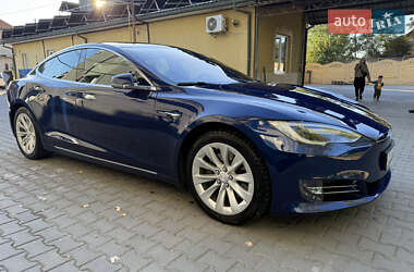 Лифтбек Tesla Model S 2017 в 