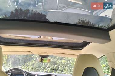 Лифтбек Tesla Model S 2015 в 
