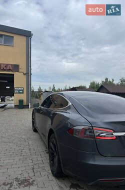 Ліфтбек Tesla Model S 2015 в 