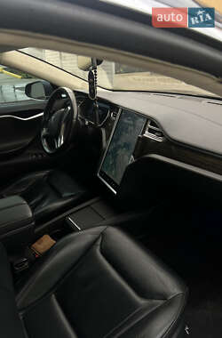 Ліфтбек Tesla Model S 2015 в 