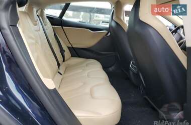 Лифтбек Tesla Model S 2013 в 