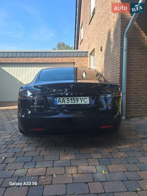 Лифтбек Tesla Model S 2019 в Киеве фото 9 Лифтбек Tesla Model S 2019 в Киеве