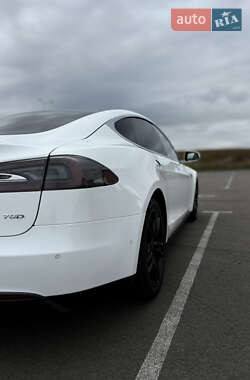 Ліфтбек Tesla Model S 2016 в 