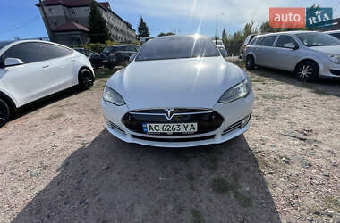 Ліфтбек Tesla Model S 2016 в 