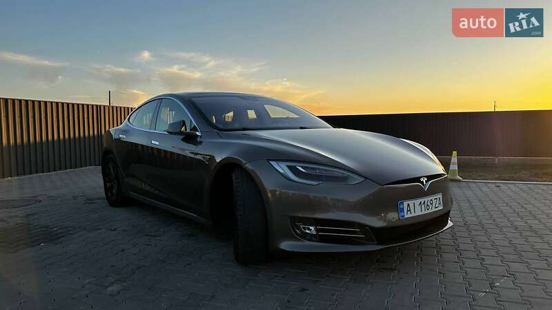 Ліфтбек Tesla Model S 2016 в Києві фото 2 Ліфтбек Tesla Model S 2016 в Києві