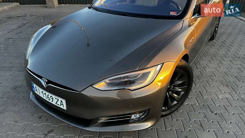 Ліфтбек Tesla Model S 2016 в Києві фото 7 Ліфтбек Tesla Model S 2016 в Києві