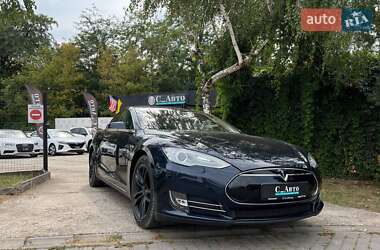 Tesla Model S 2014