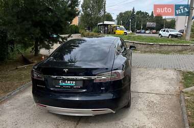 Ліфтбек Tesla Model S 2014 в 