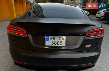 Лифтбек Tesla Model S 2021 в 