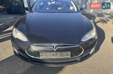 Tesla Model S 2013