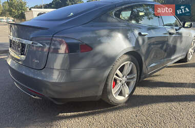 Ліфтбек Tesla Model S 2014 в 