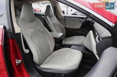 Ліфтбек Tesla Model S 2013 в 