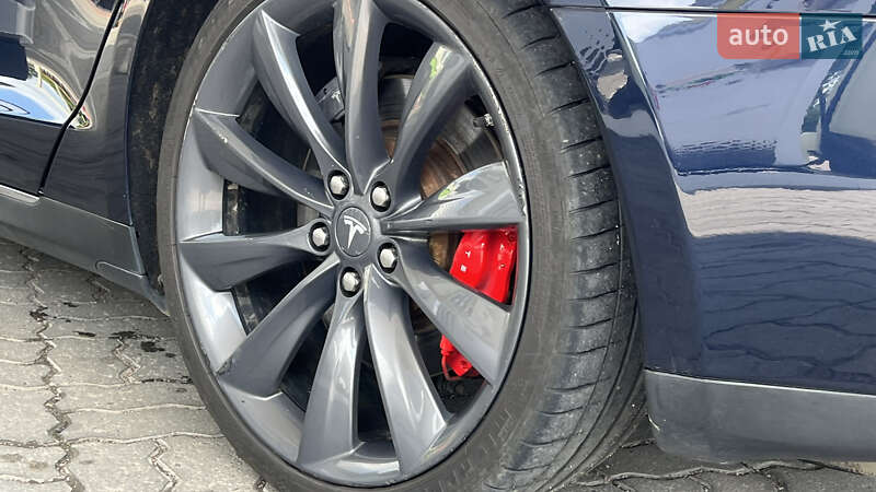 Ліфтбек Tesla Model S 2014 в Дрогобичі фото 29 Ліфтбек Tesla Model S 2014 в Дрогобичі