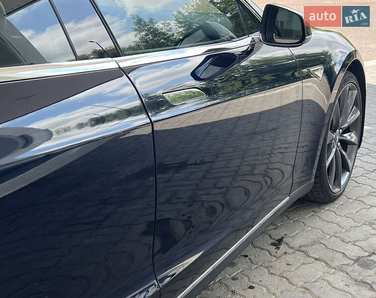 Ліфтбек Tesla Model S 2014 в Дрогобичі фото 37 Ліфтбек Tesla Model S 2014 в Дрогобичі