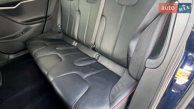 Ліфтбек Tesla Model S 2014 в Дрогобичі фото 44 Ліфтбек Tesla Model S 2014 в Дрогобичі