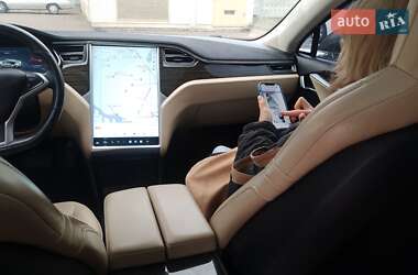 Ліфтбек Tesla Model S 2015 в Києві