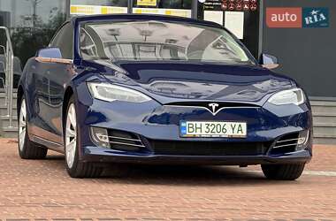 Ліфтбек Tesla Model S 2016 в 