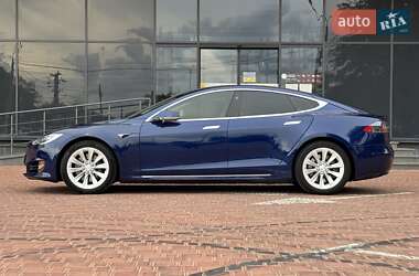 Ліфтбек Tesla Model S 2016 в 