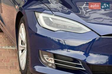 Ліфтбек Tesla Model S 2016 в 