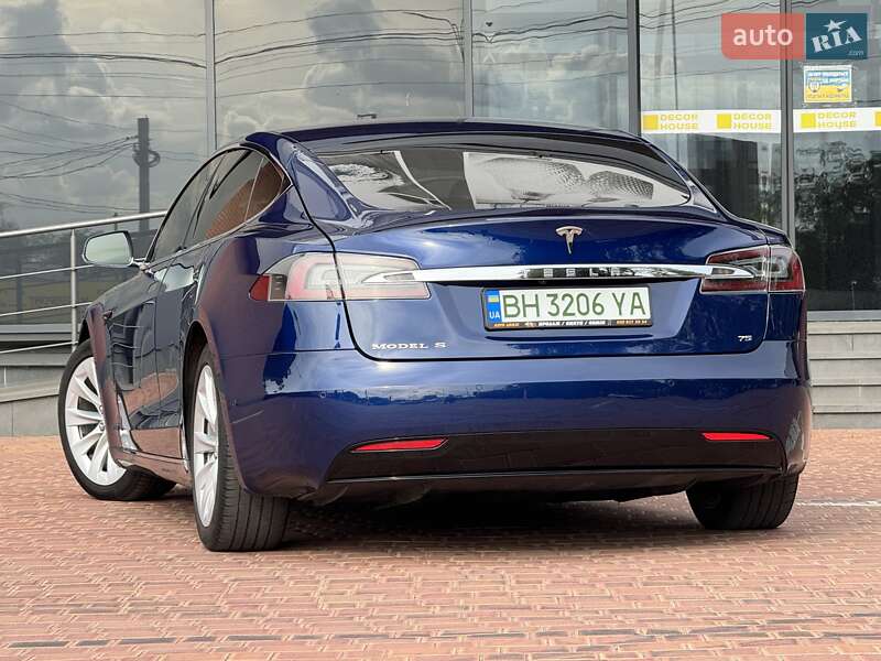 Лифтбек Tesla Model S 2016 в Одессе