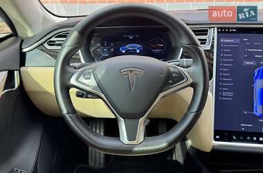 Ліфтбек Tesla Model S 2016 в 