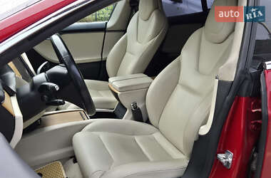Лифтбек Tesla Model S 2019 в 