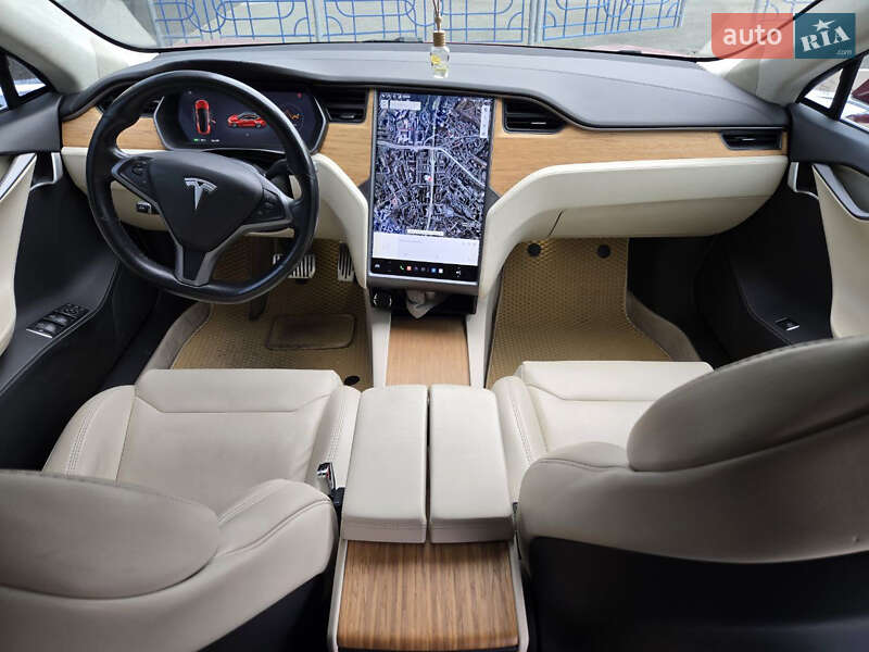 Ліфтбек Tesla Model S 2019 в Києві