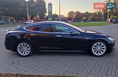 Ліфтбек Tesla Model S 2014 в 