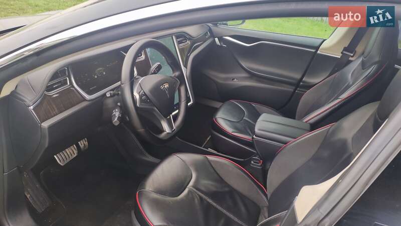 Лифтбек Tesla Model S 2014 в Житомире