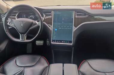Ліфтбек Tesla Model S 2014 в 