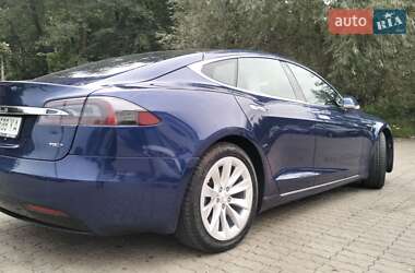 Ліфтбек Tesla Model S 2017 в 