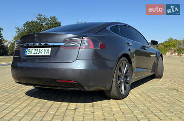 Ліфтбек Tesla Model S 2017 в 