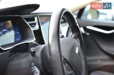 Ліфтбек Tesla Model S 2015 в 