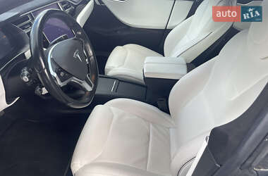 Ліфтбек Tesla Model S 2017 в 
