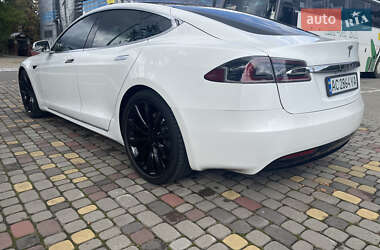 Ліфтбек Tesla Model S 2017 в 