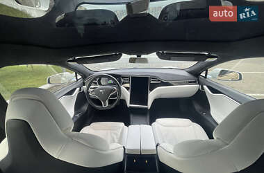 Ліфтбек Tesla Model S 2017 в 